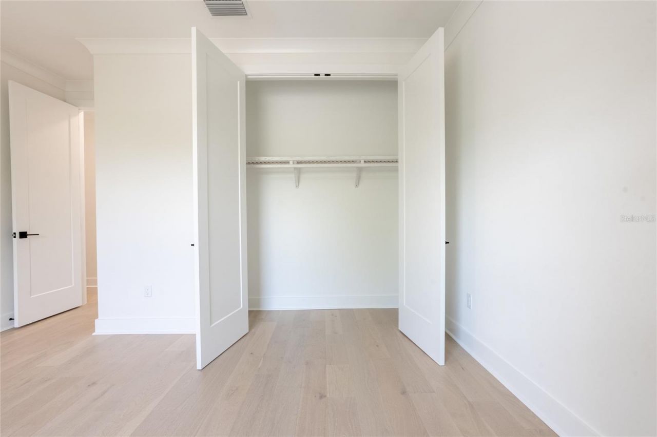 1851 Mississippi Avenue Ne, Saint Petersburg, FL 33703 Photo