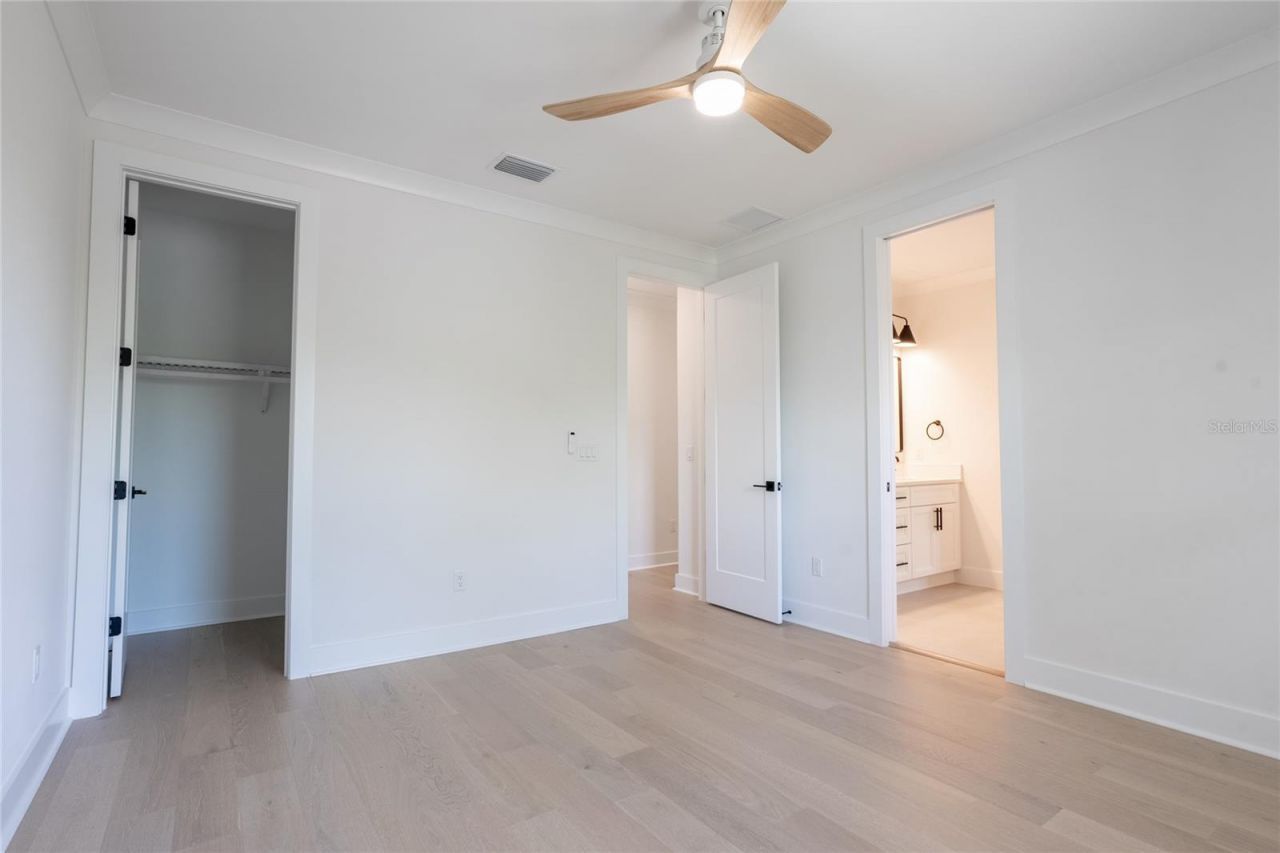 1851 Mississippi Avenue Ne, Saint Petersburg, FL 33703 Photo