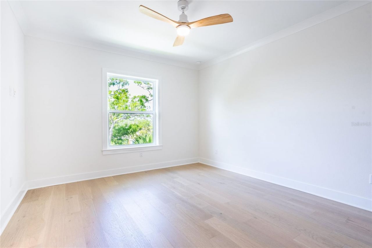 1851 Mississippi Avenue Ne, Saint Petersburg, FL 33703 Photo