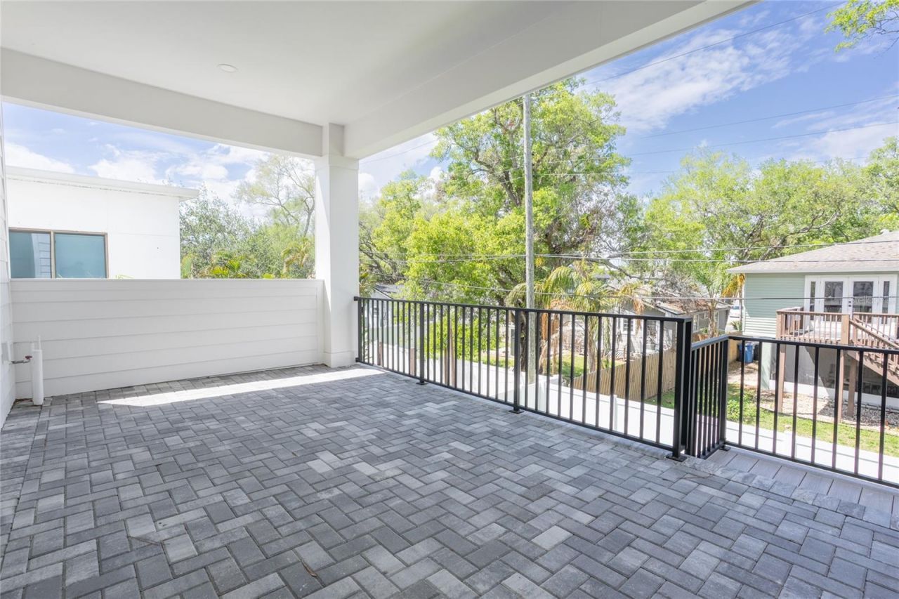 1851 Mississippi Avenue Ne, Saint Petersburg, FL 33703 Photo