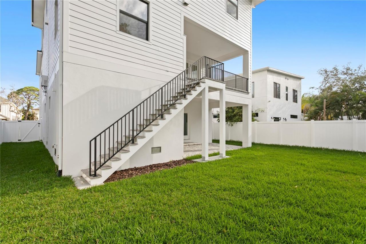 1851 Mississippi Avenue Ne, Saint Petersburg, FL 33703 Photo