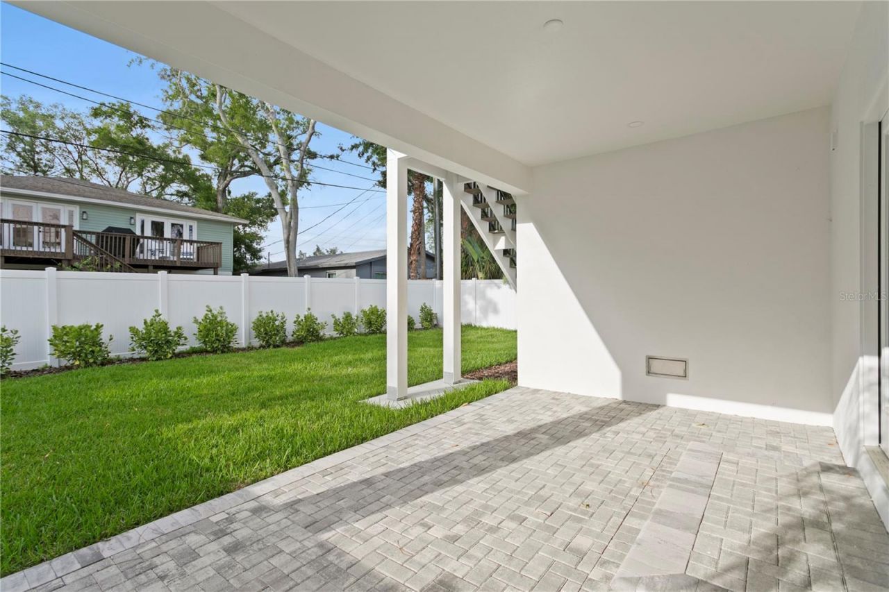 1851 Mississippi Avenue Ne, Saint Petersburg, FL 33703 Photo