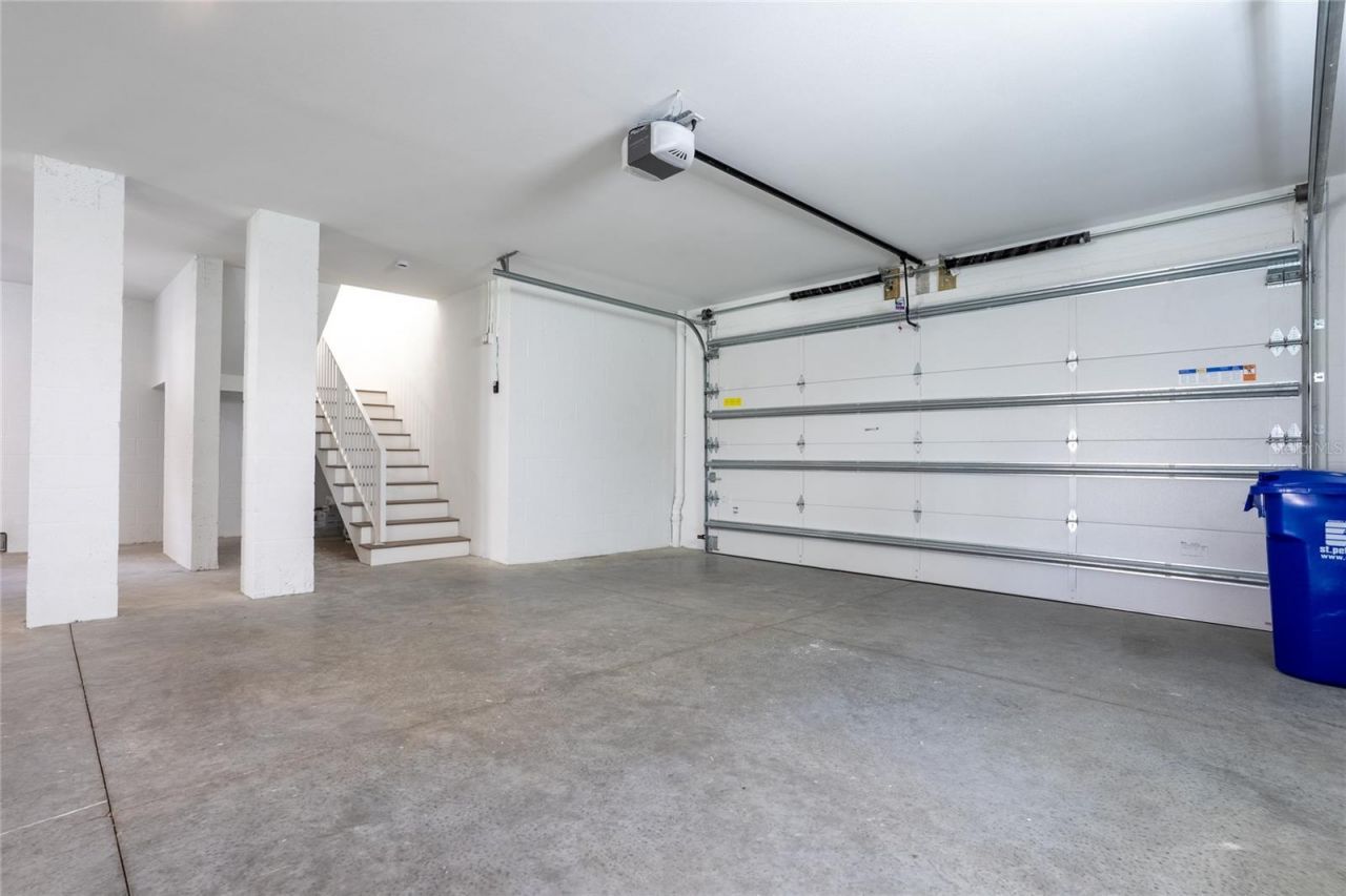 1851 Mississippi Avenue Ne, Saint Petersburg, FL 33703 Photo