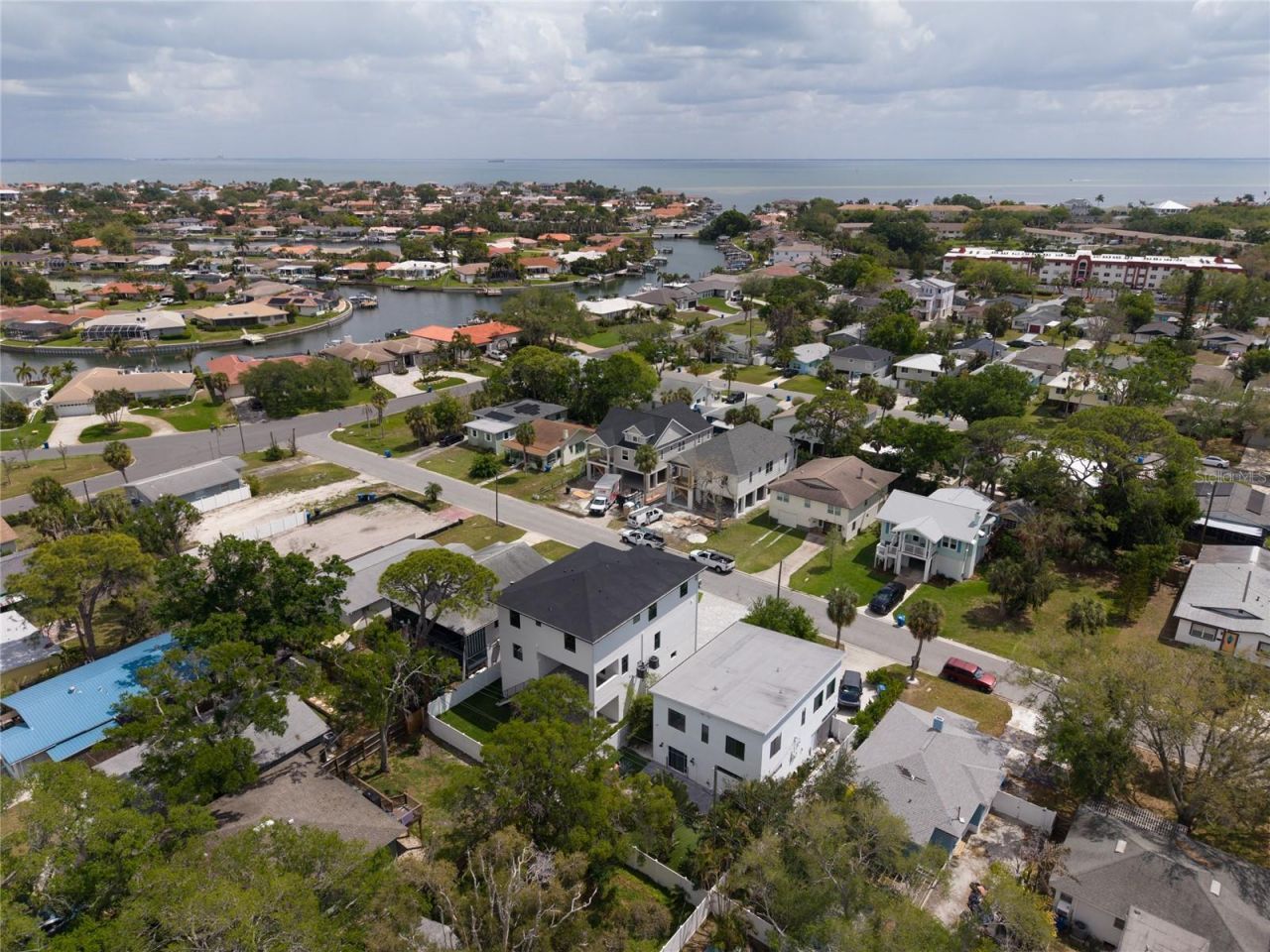 1851 Mississippi Avenue Ne, Saint Petersburg, FL 33703 Photo