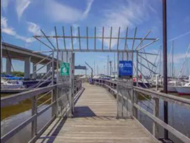 33 Lockwood Drive Photo 5