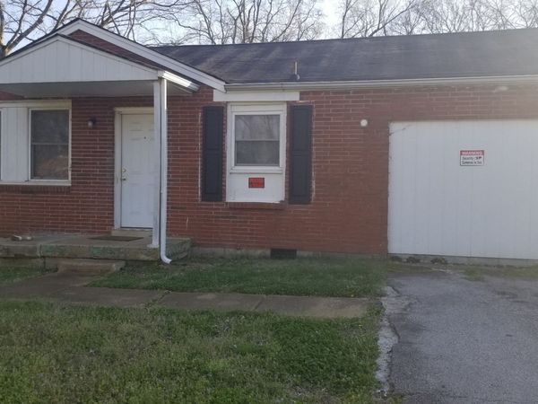 3289 Hinkle Dr, Nashville, TN 37218