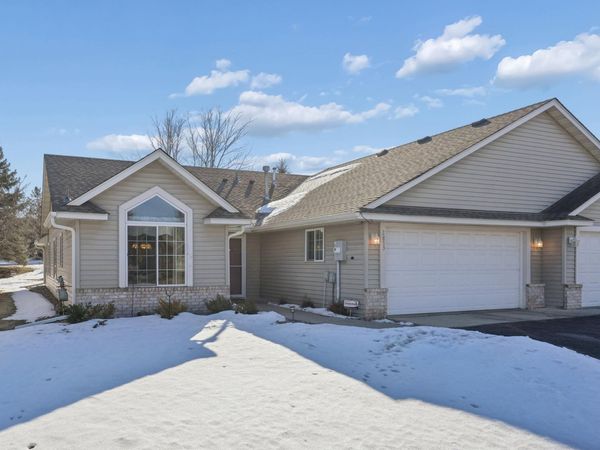 2853 Aldrich Trail, Woodbury, MN 55125