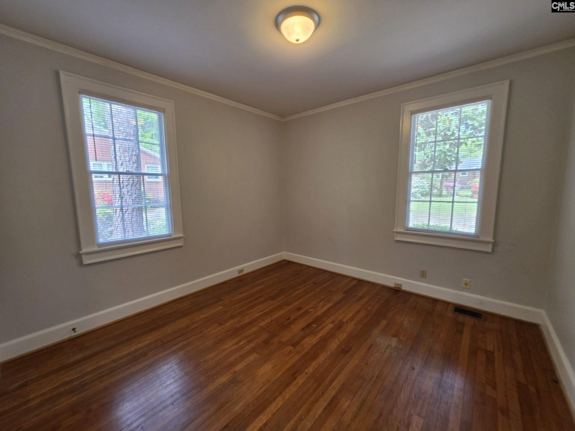 716 B Avenue Photo 12