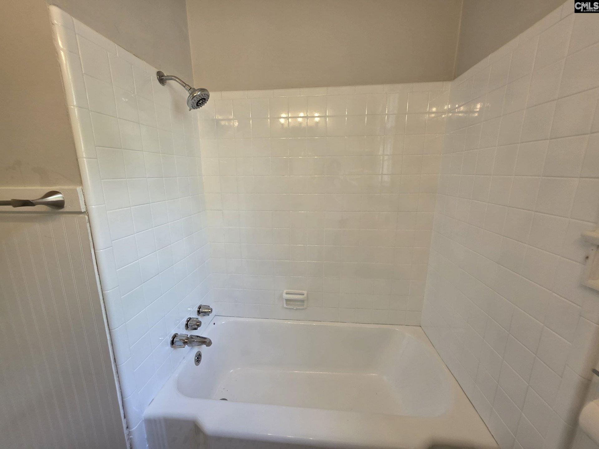 716 B Avenue Photo 15