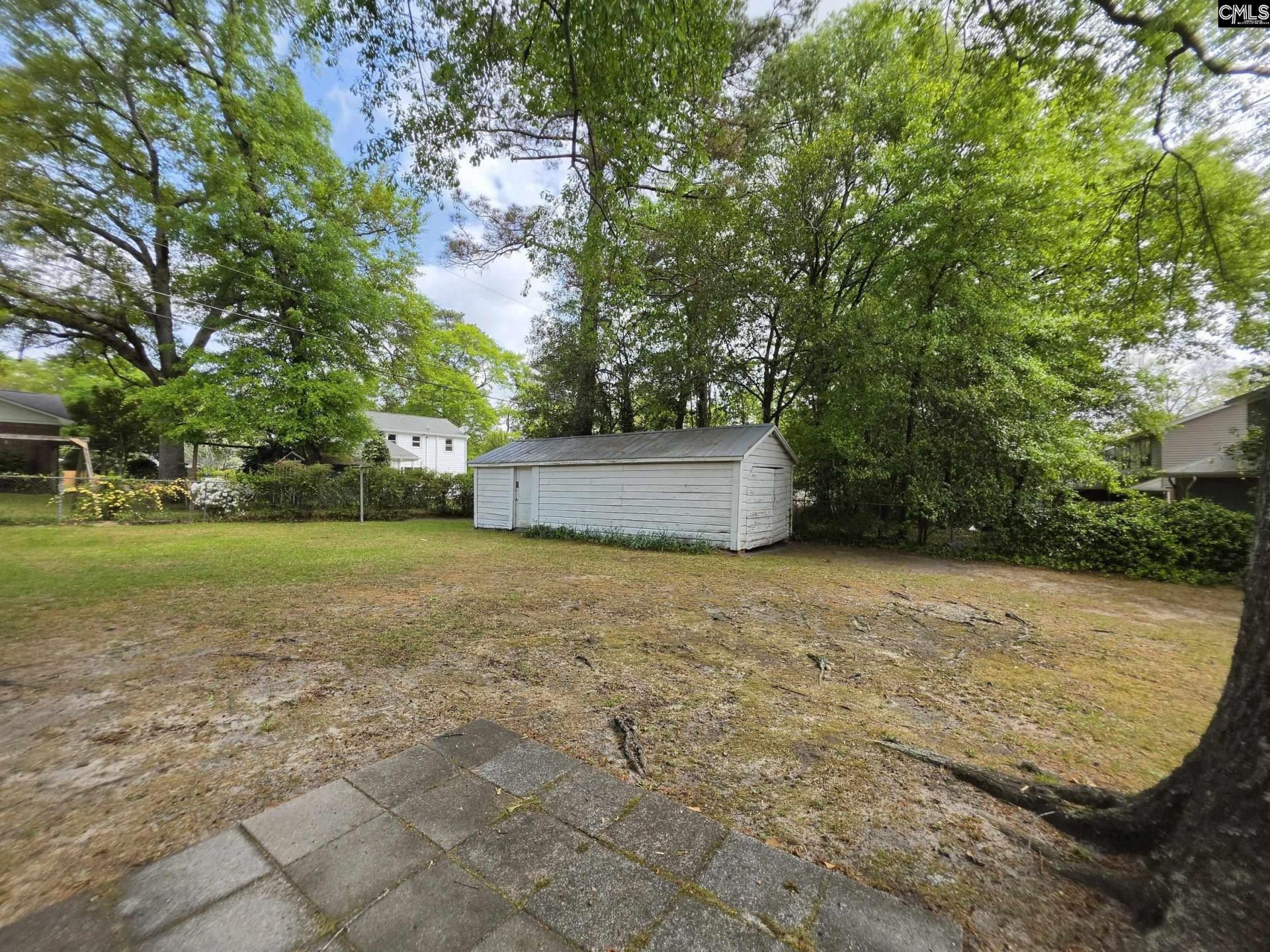 716 B Avenue Photo 16