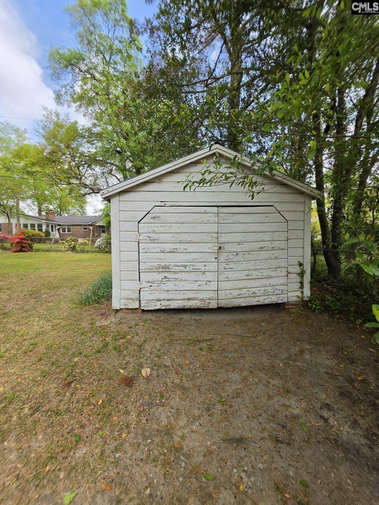 716 B Avenue Photo 20