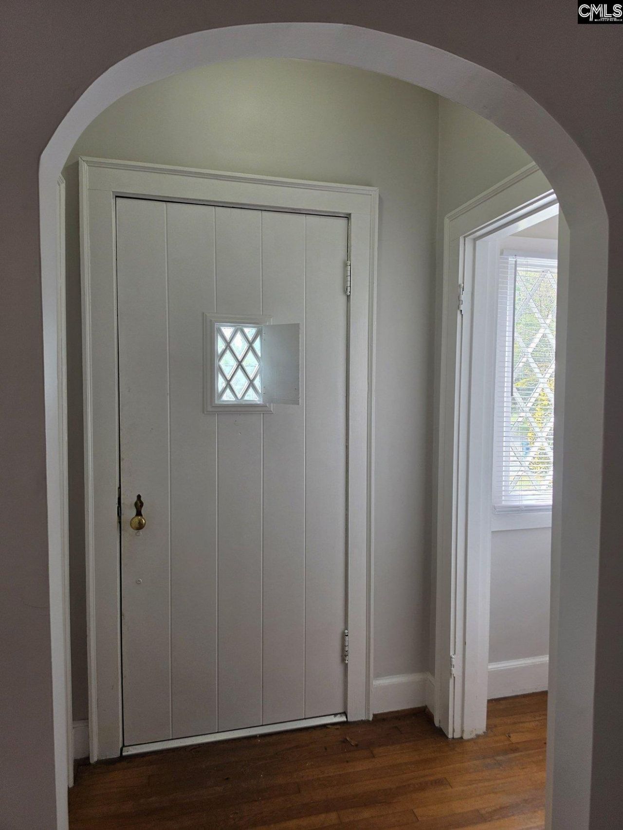 716 B Avenue Photo 5