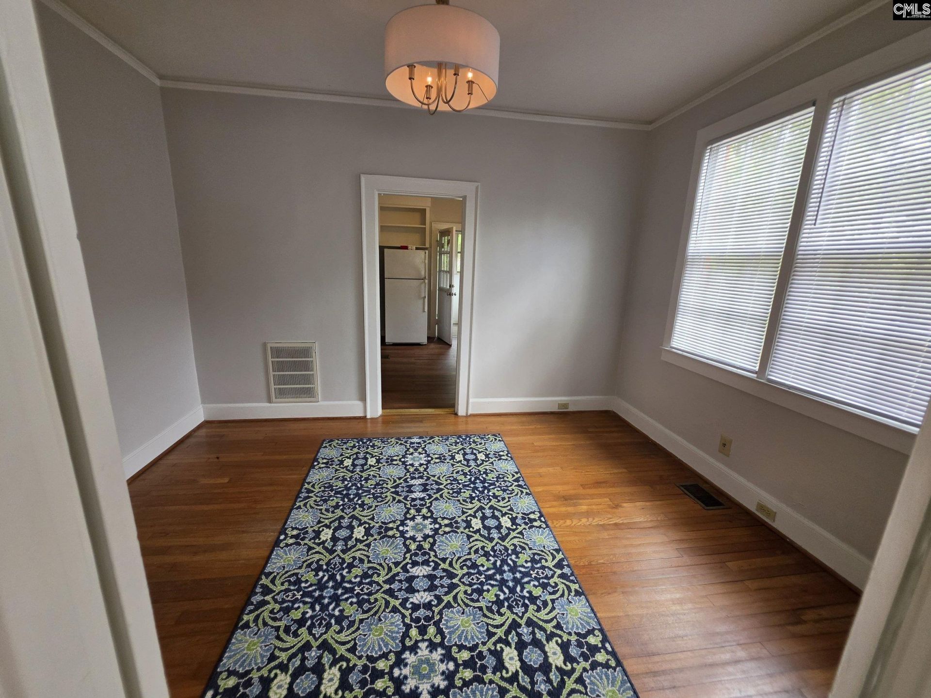 716 B Avenue Photo 8