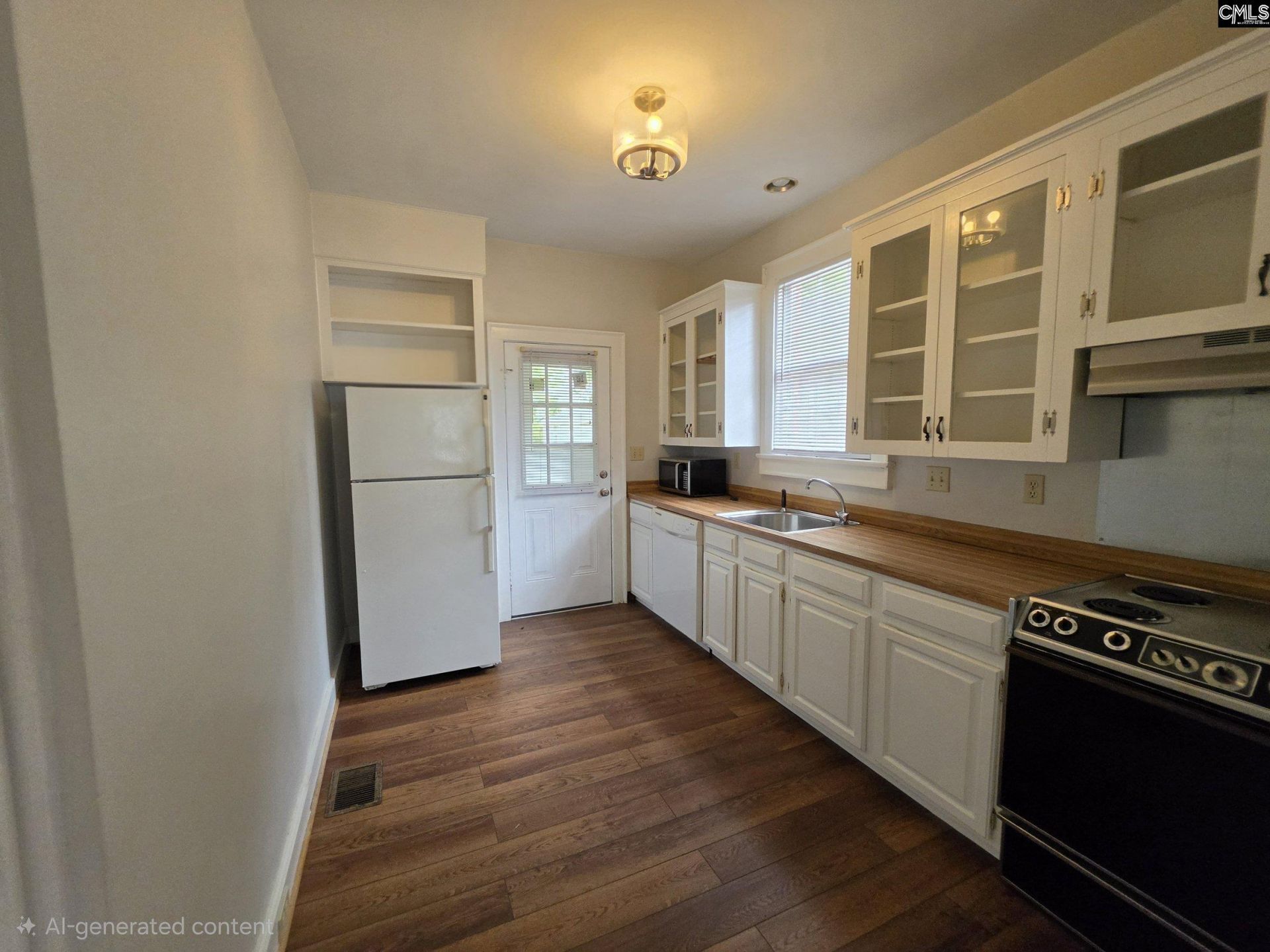 716 B Avenue Photo 9