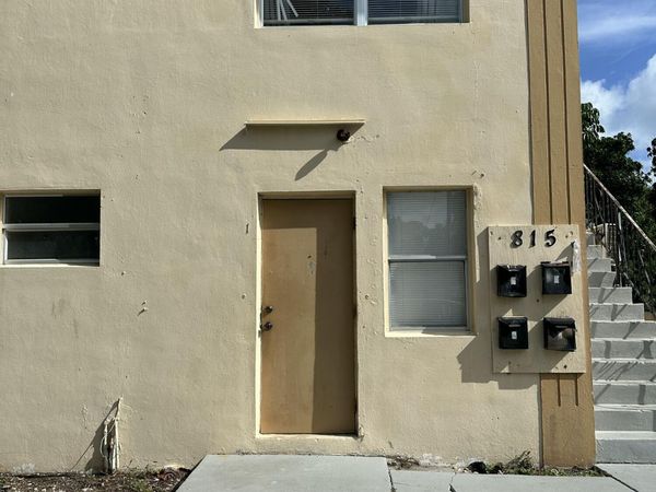 815 4th Street, Unit 1, West Palm Beach, FL 33401