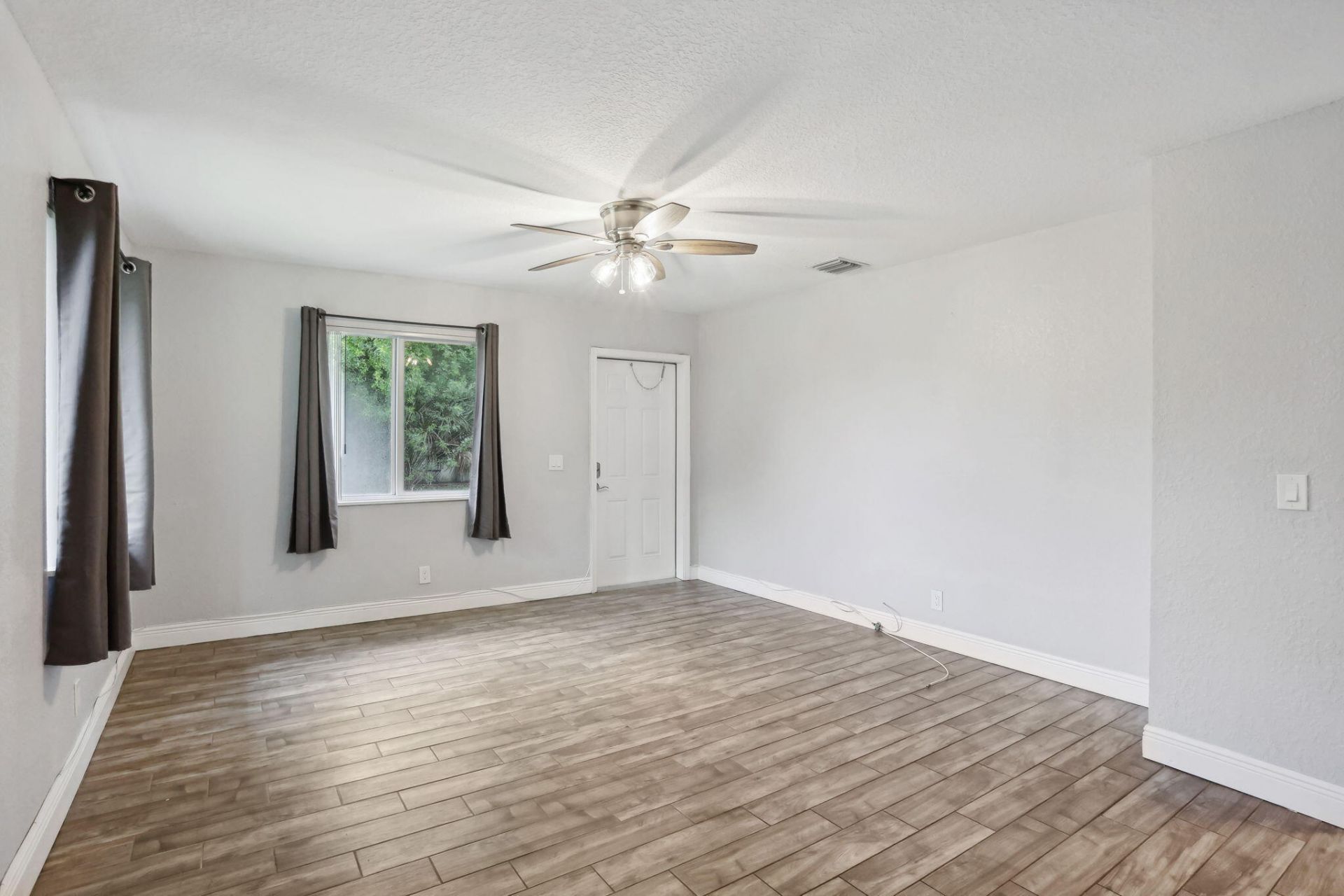 2227 NE 3rd Avenue, Unit 2, Delray Beach, FL 33444 Photo