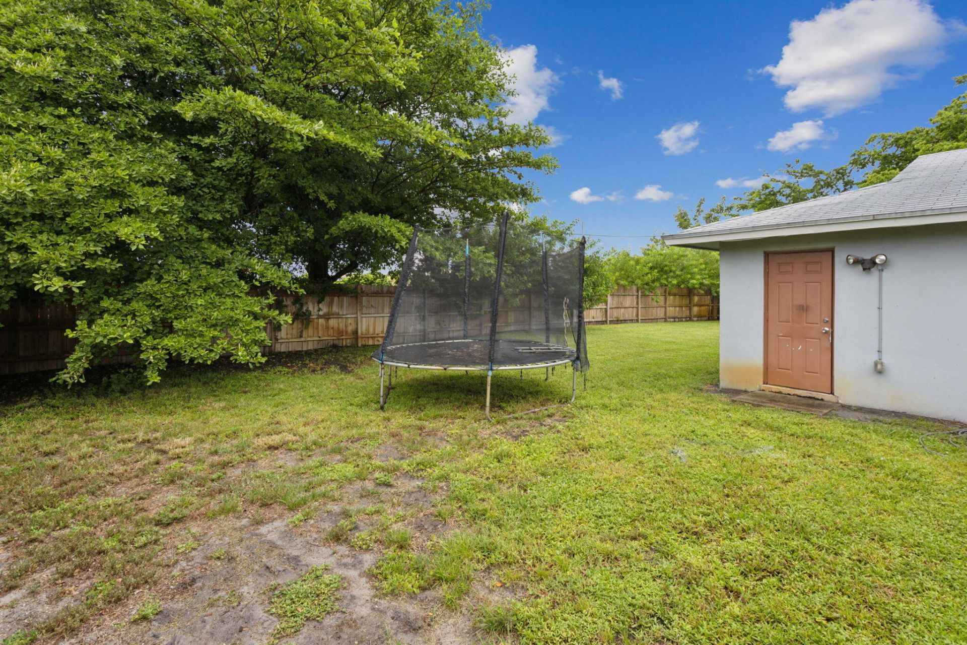 2227 NE 3rd Avenue, Unit 2, Delray Beach, FL 33444 Photo