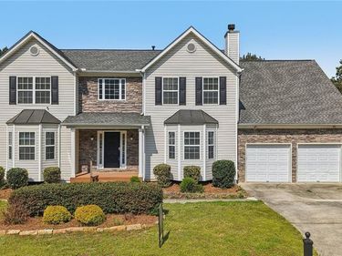 5472 Skylar Creek Lane NE, Buford, GA 30518
