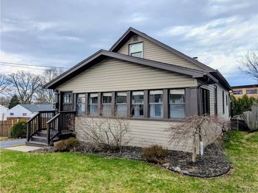 116 Berwick Road N, Syracuse, NY 13208