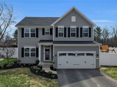 73 Stonebridge Drive, East Amherst, NY 14051