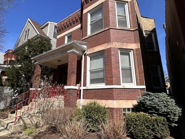 3725 N Bell Avenue , Chicago, IL 60618