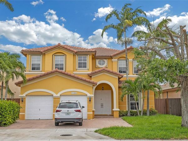 11304 NW 79th Ln , Doral, FL 33178