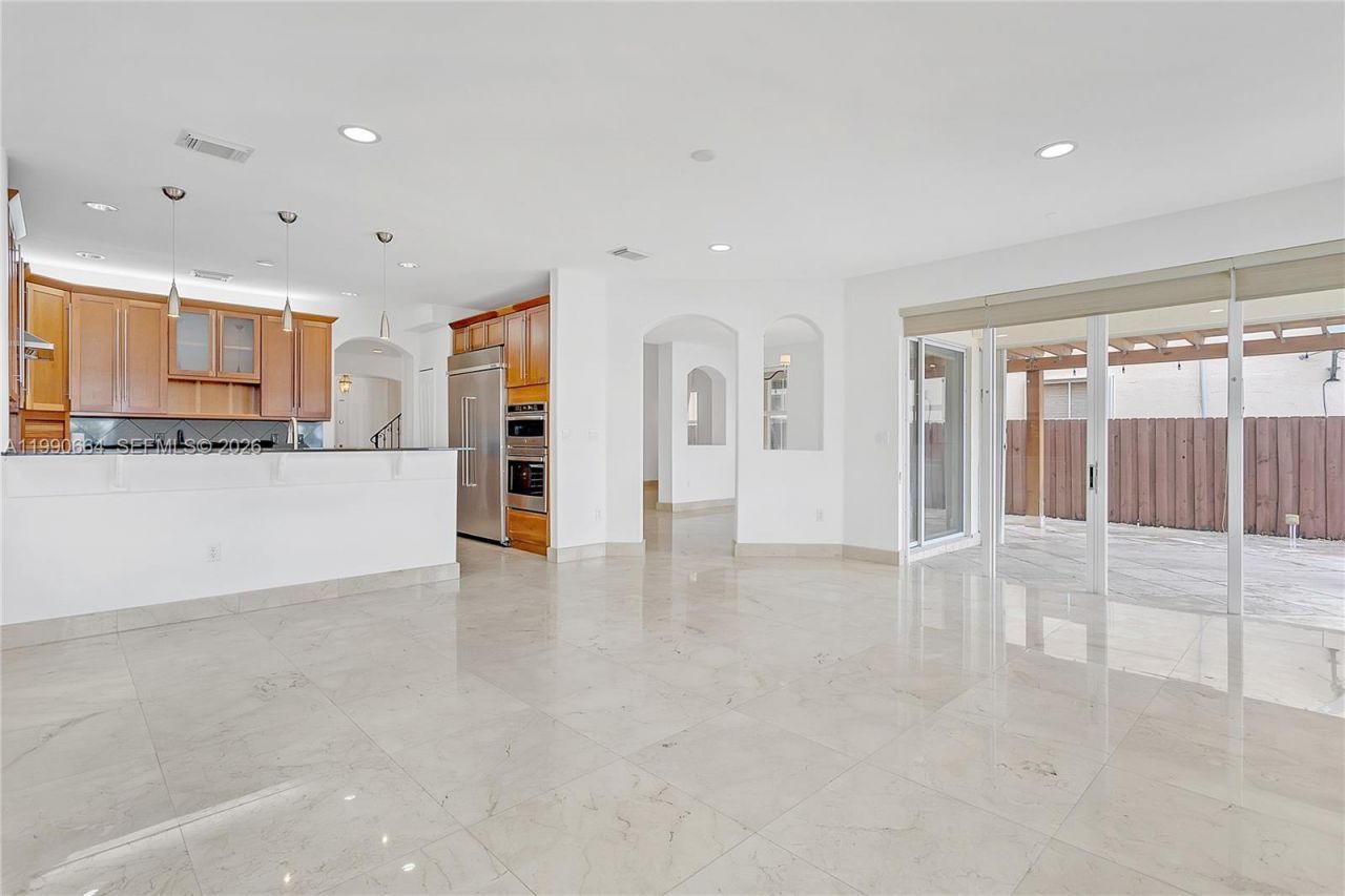 11304 NW 79th Ln , Doral, FL 33178 Photo