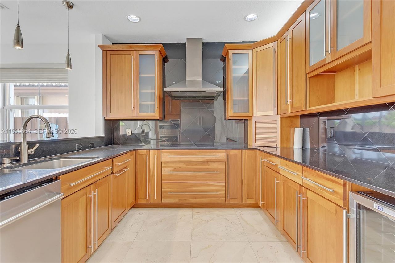 11304 NW 79th Ln , Doral, FL 33178 Photo