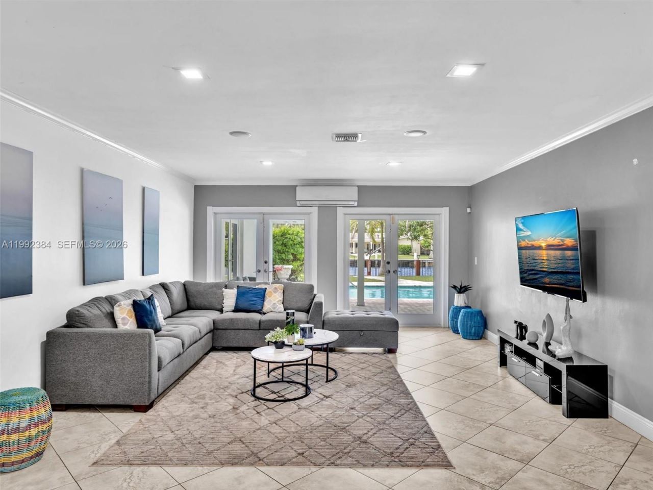 413 Tamarind Dr , Hallandale Beach, FL 33009 Photo