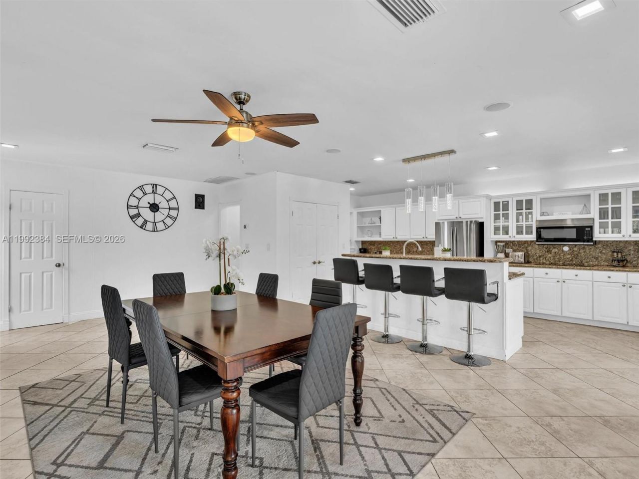 413 Tamarind Dr , Hallandale Beach, FL 33009 Photo