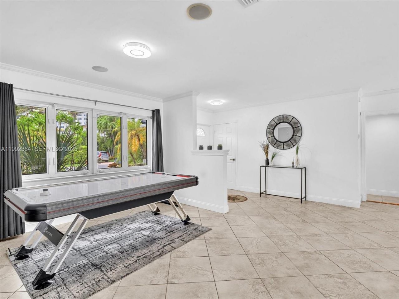 413 Tamarind Dr , Hallandale Beach, FL 33009 Photo