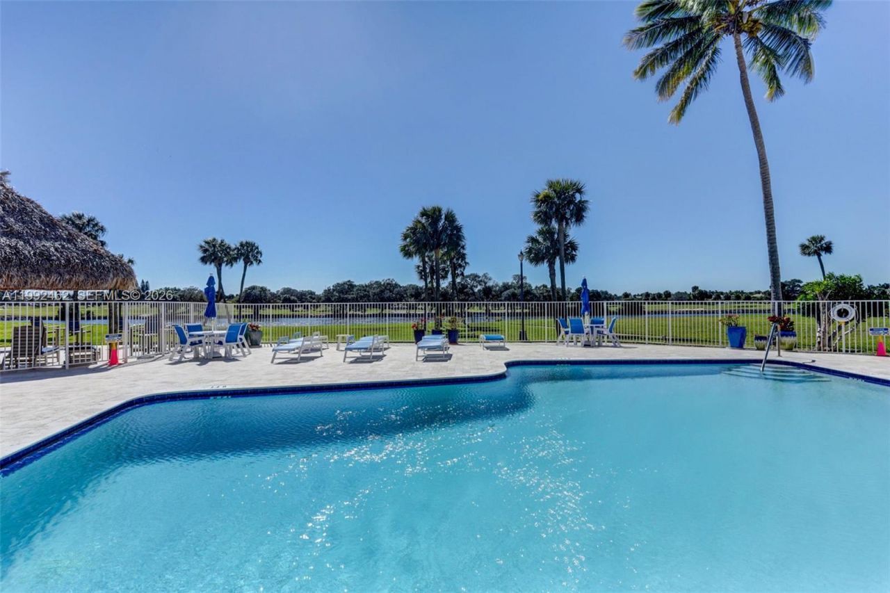 336 Golfview Rd , Unit 311, North Palm Beach, FL 33408 Photo