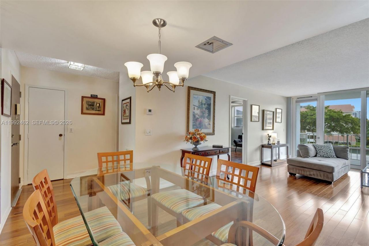 336 Golfview Rd , Unit 311, North Palm Beach, FL 33408 Photo