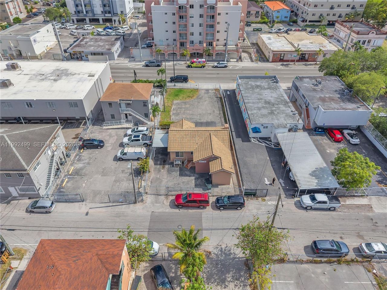 1437 SW 1st St, Miami, FL 33135 Photo