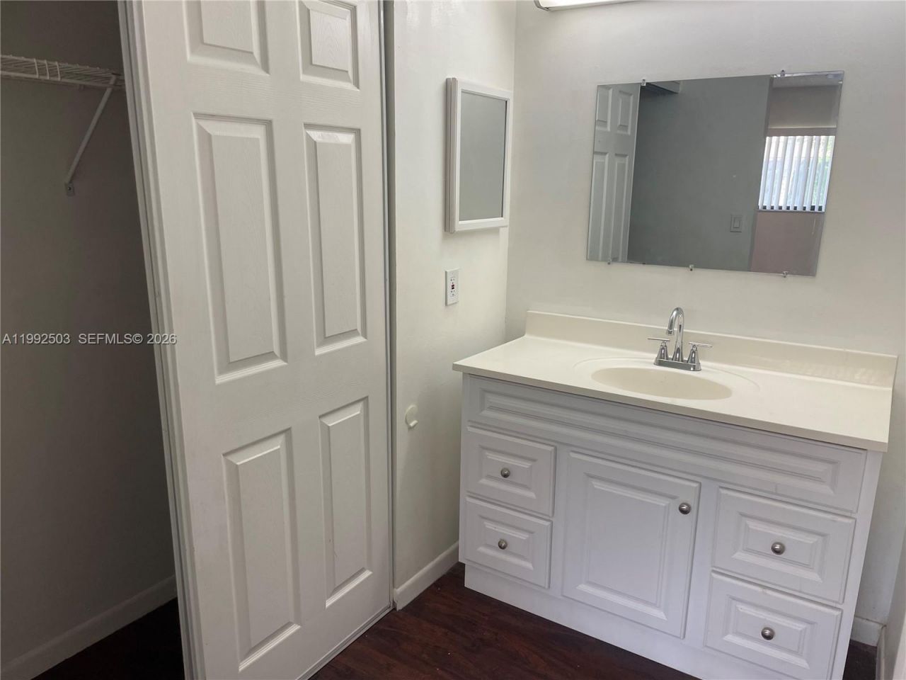 819 NE 199th St, Unit 6-205, Miami, FL 33179 Photo