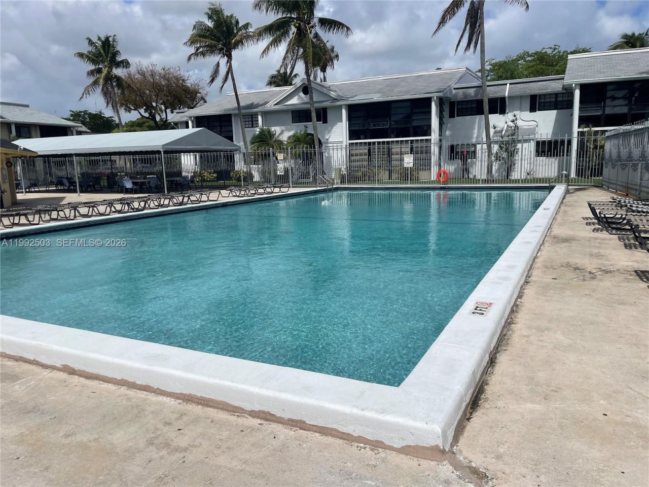 819 NE 199th St, Unit 6-205, Miami, FL 33179 Photo