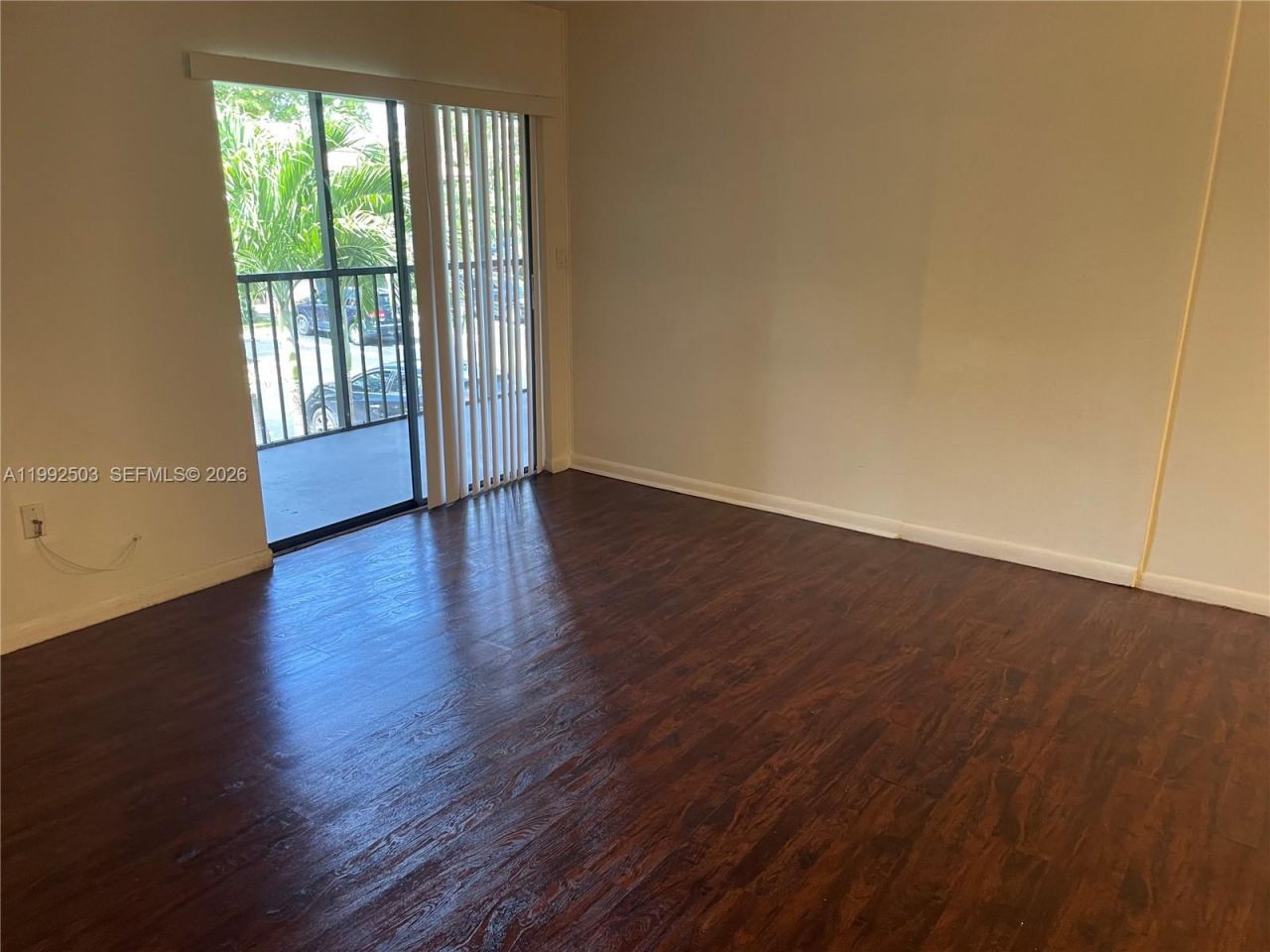 819 NE 199th St, Unit 6-205, Miami, FL 33179 Photo