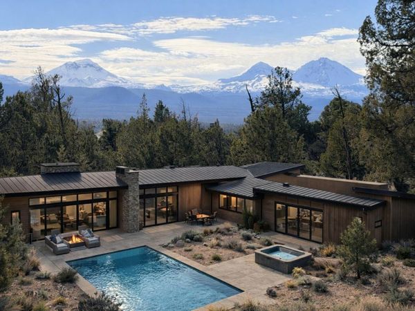 65900 Mariposa Lane, Bend, OR 97703