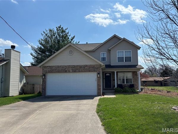 216 W Harrison Street , Millstadt, IL 62260