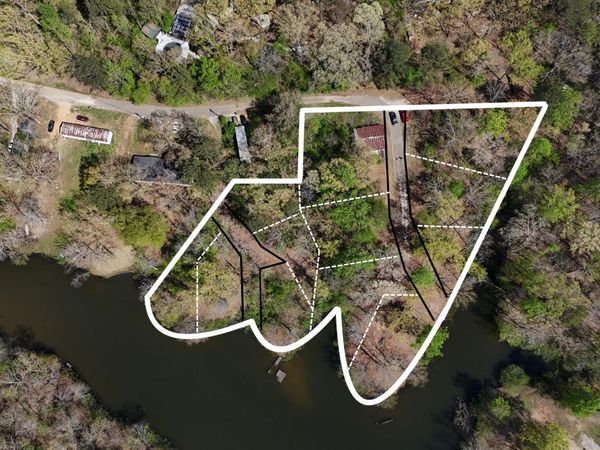 102 Mountain Leader Trail, Saltillo, MS 38866