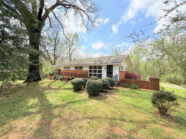 1839 Highway 15 N, Houston, MS 38851