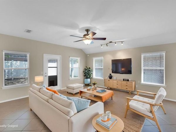 110 Enchanted Court, Red Oak, TX 75154