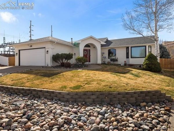 14 Full Moon Court, Pueblo, CO 81001