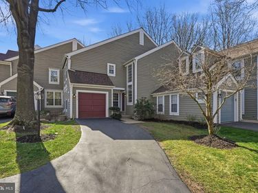 11719 ARBOR GLEN WAY, RESTON, VA 20194