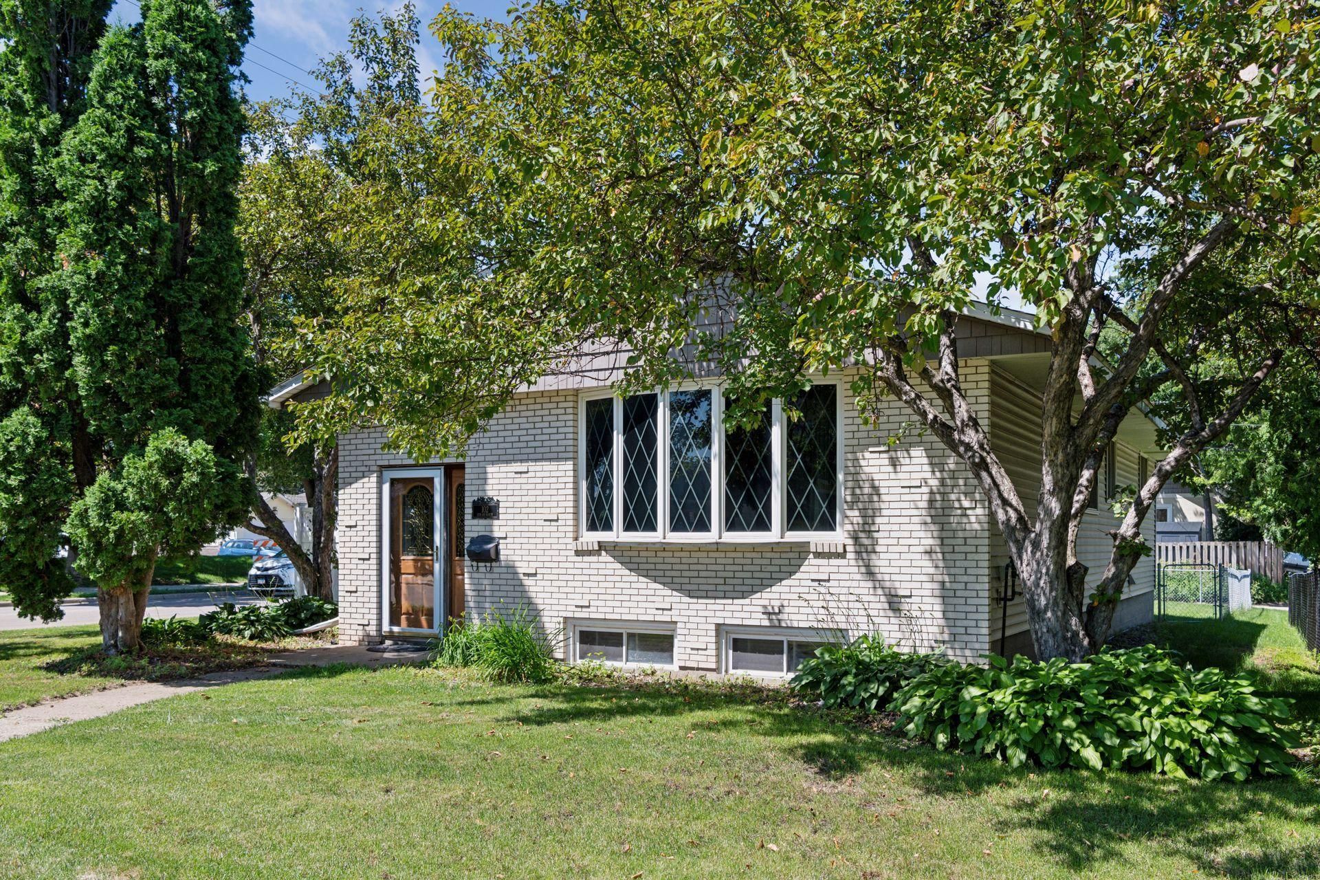 102 11th Avenue N, Hopkins, MN 55343 Main Photo