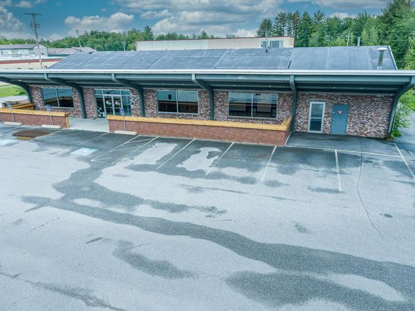 1110 Minot Avenue , Auburn, ME 04210