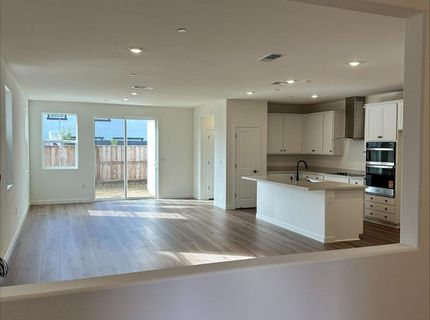 10283 Garmont Way, Elk Grove, CA 95757 Photo