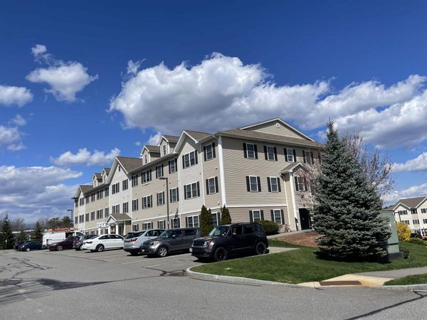 20 Sentinel Court, Unit 210, Manchester, NH 03104