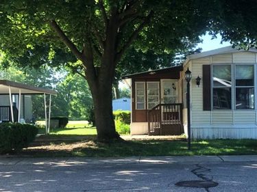 101 Spruce Drive, Jonesville, MI 49250