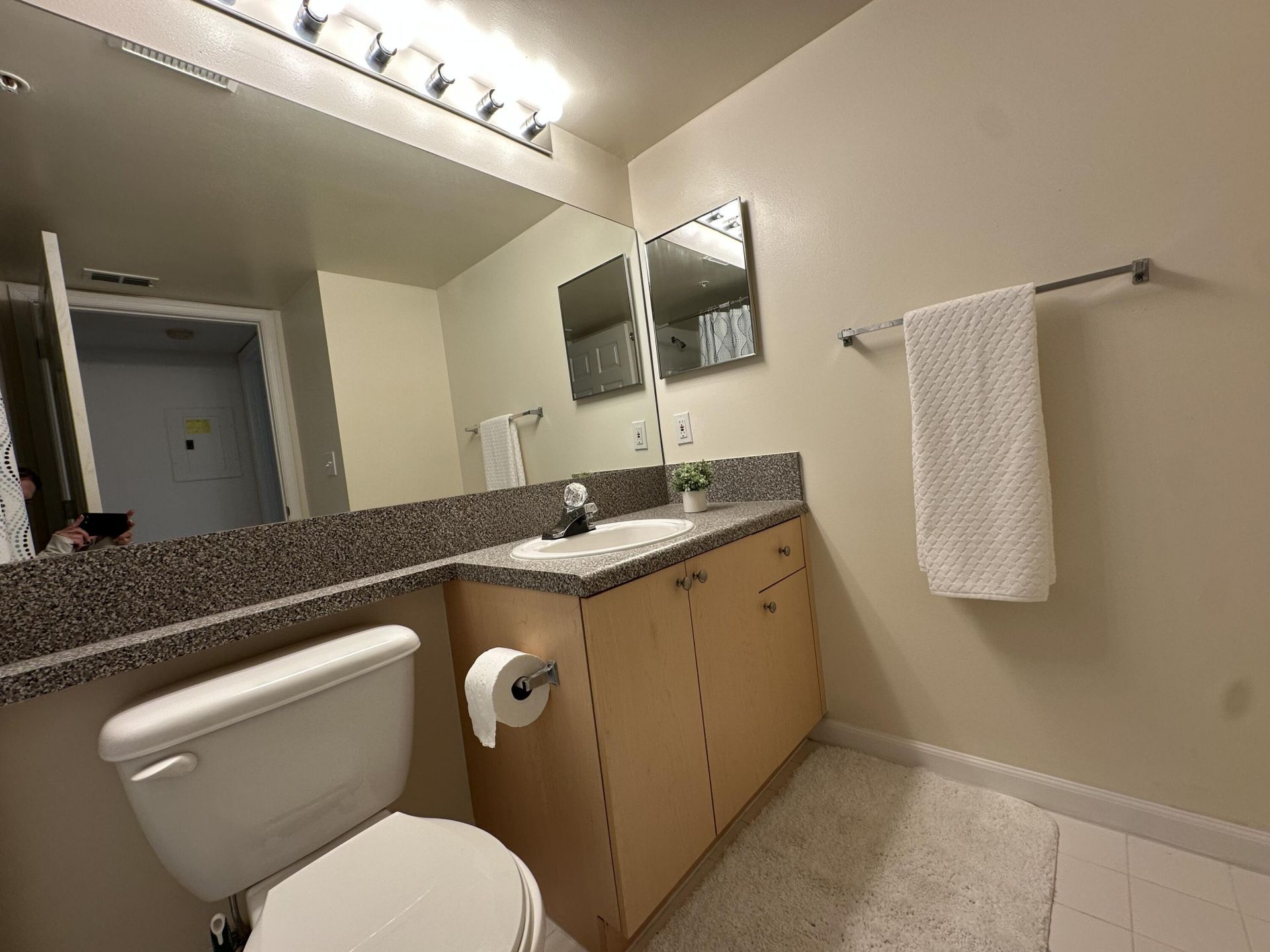 3720 NW Mediterranean Lane, Unit 304, Jensen Beach, FL 34957 Photo